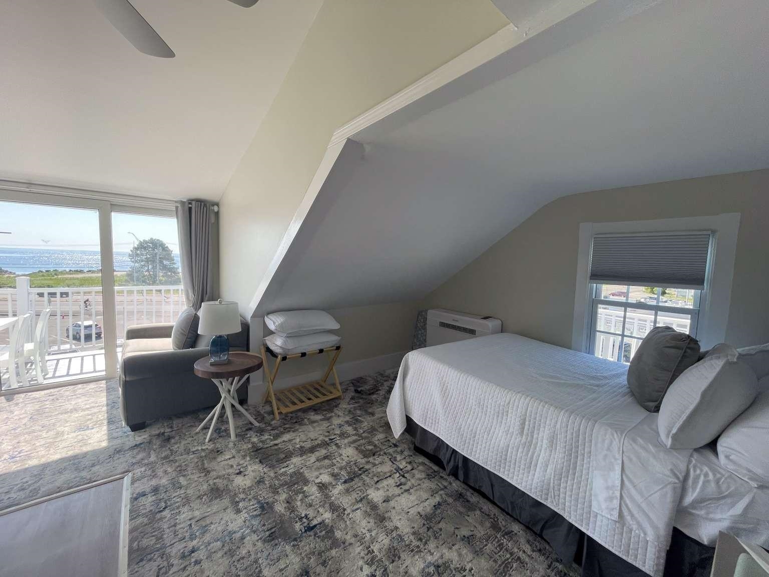 935 Ocean Boulevard Hampton, NH 03842 - Photo 7 of 14