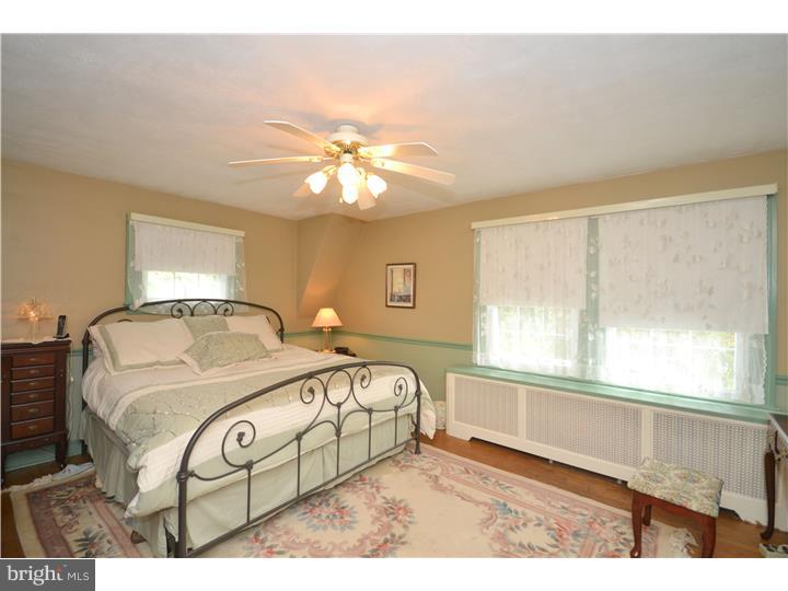 735 Ashbourne Road Cheltenham, PA 19012 - Photo 14 of 23