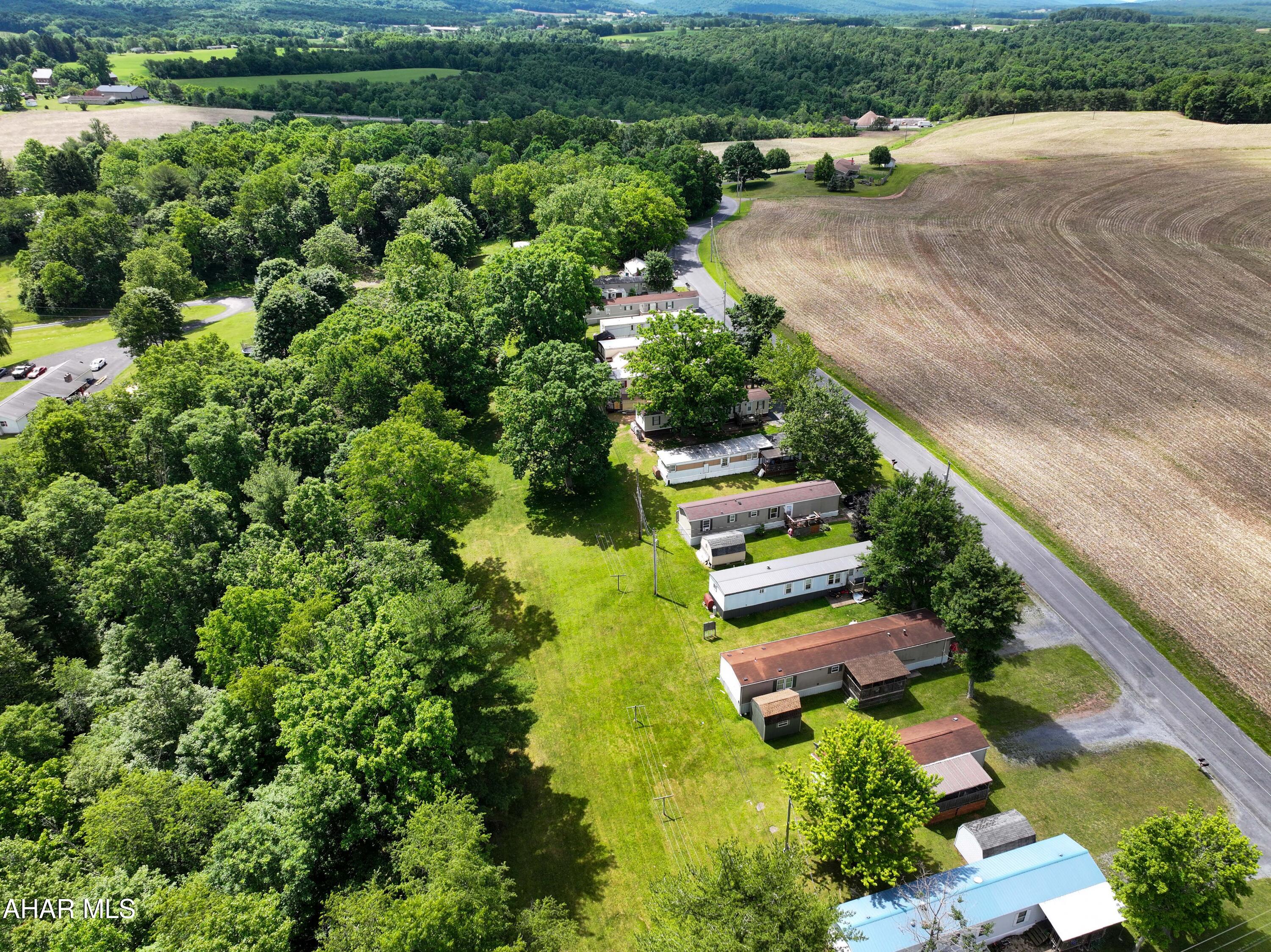 306 Crestview Road Breezewood, PA 15533 - Photo 5 of 17