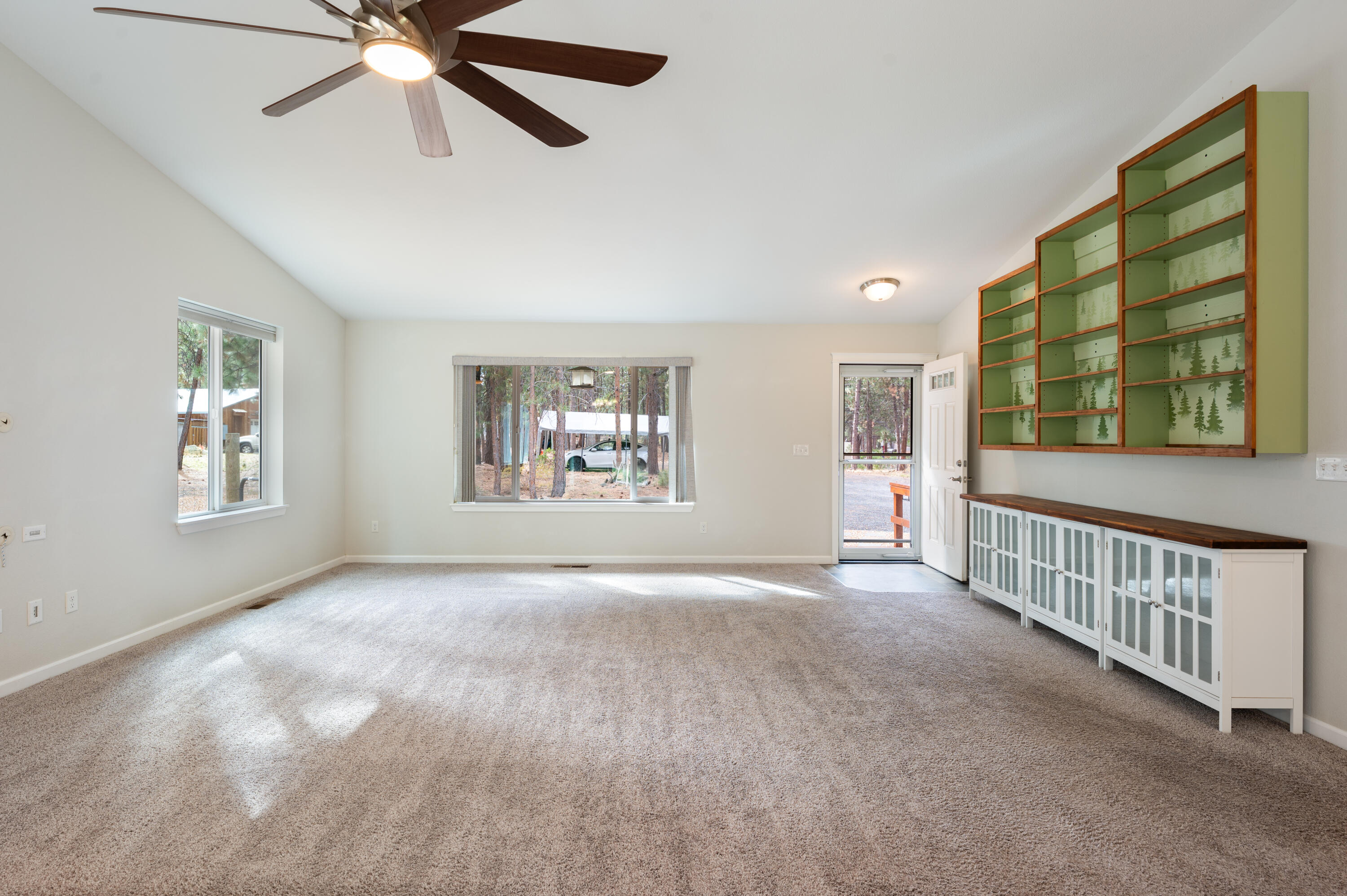Light & Bright Great Room