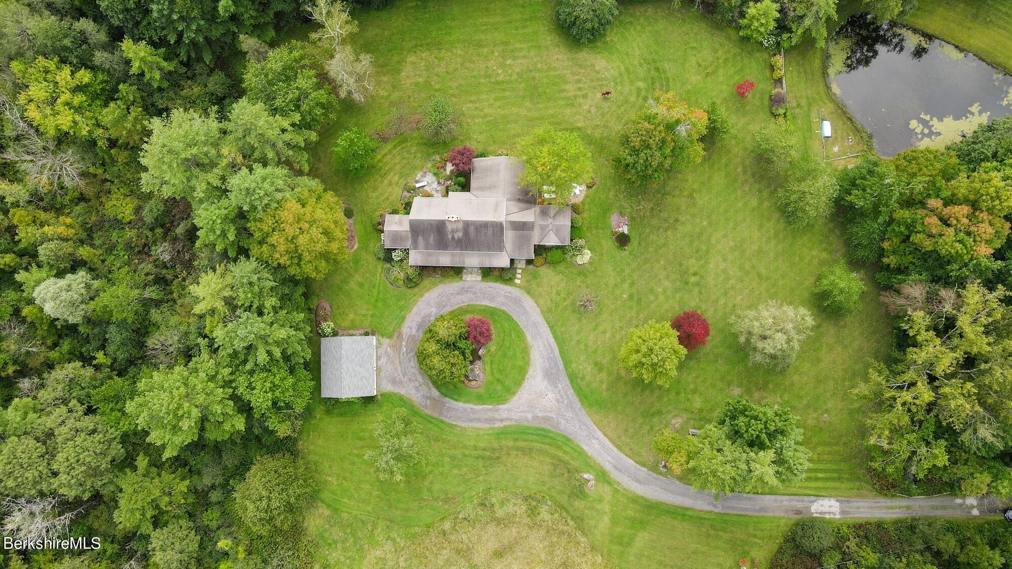 3 West Dale Road Stockbridge, MA 01229 - Photo 4 of 42