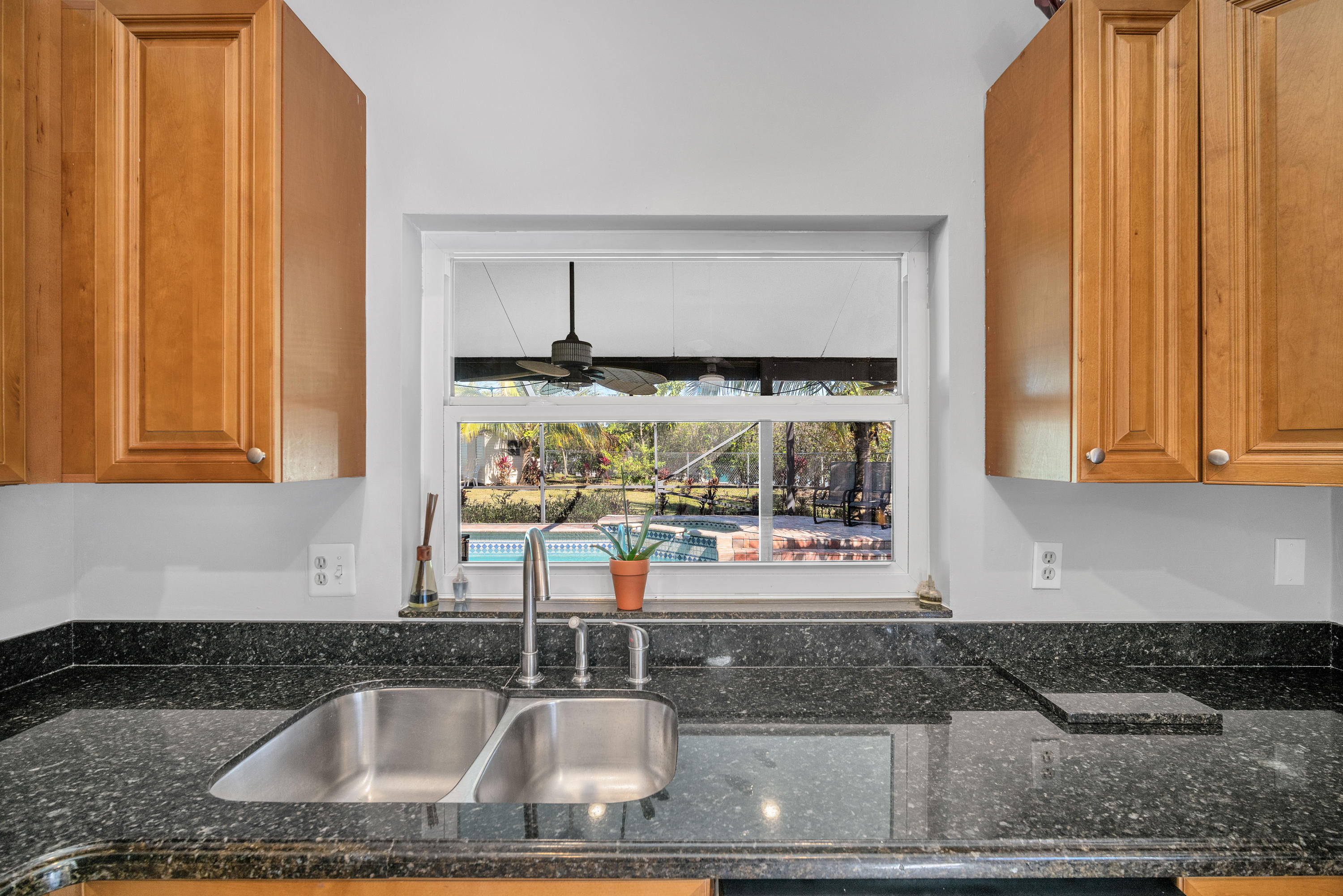 9179 Bedford Drive Boca Raton, FL 33434 - Photo 21 of 40 DSC00518