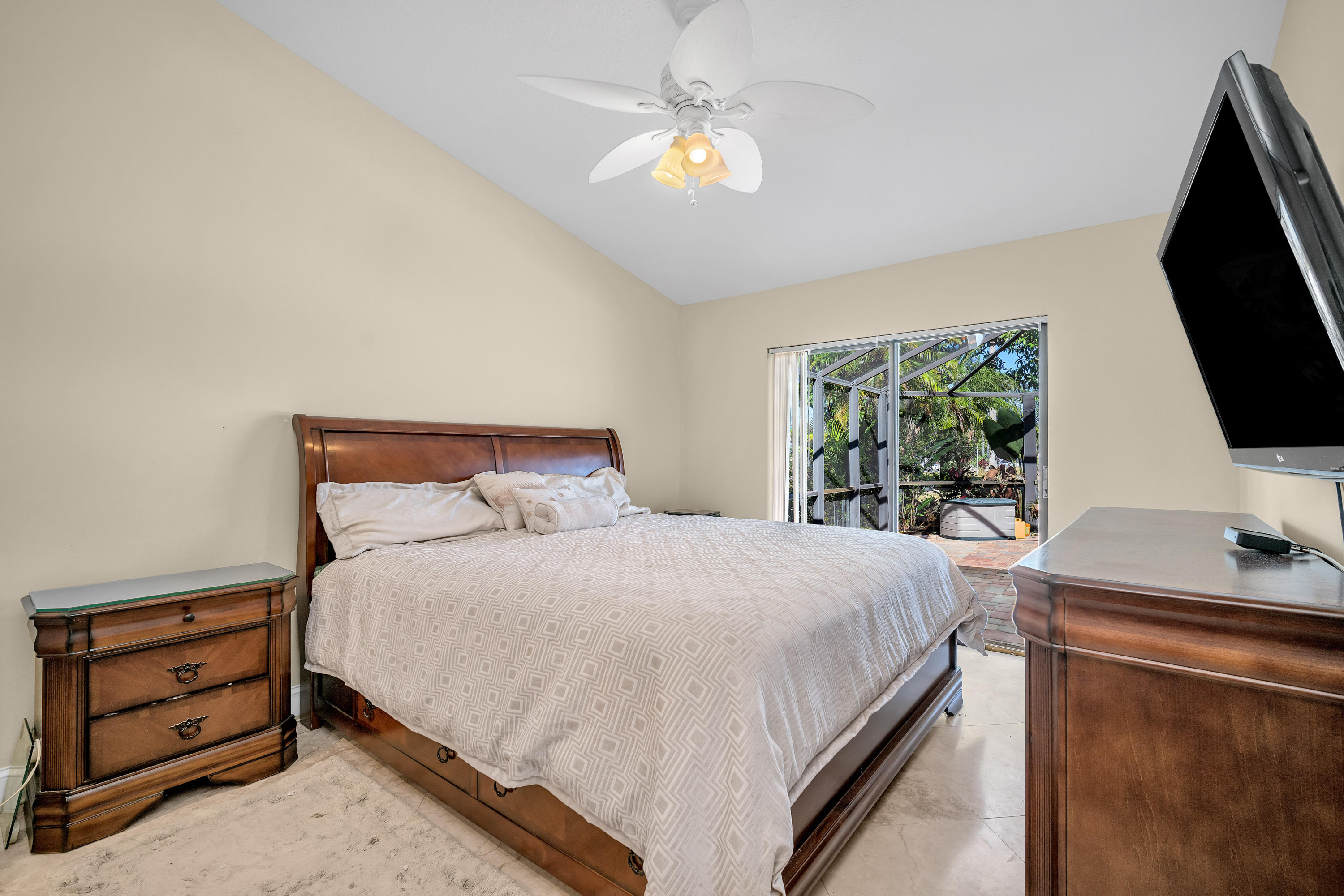 9179 Bedford Drive Boca Raton, FL 33434 - Photo 28 of 40 DSC00555