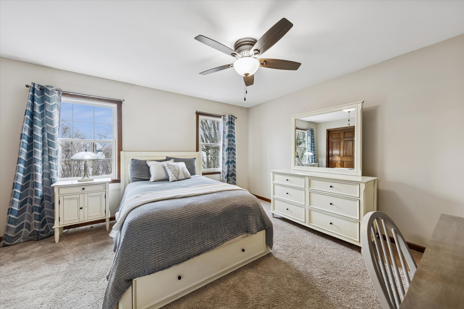 570 Riva Court Wheaton, IL 60189 - Photo 22 of 30