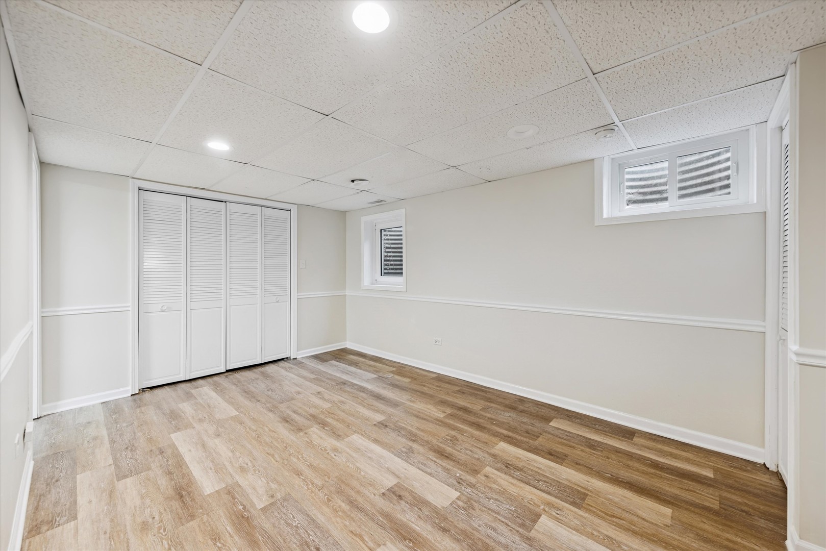 570 Riva Court Wheaton, IL 60189 - Photo 25 of 30