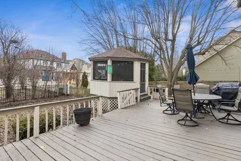 $709,000 | 570 Riva Court, Wheaton, IL 60189