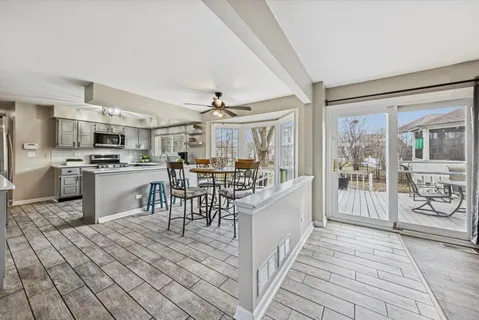 $709,000 | 570 Riva Court, Wheaton, IL 60189