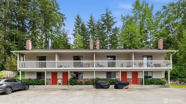 $1,141,000 | 12813 109th Ave Court East, Puyallup, WA 98374