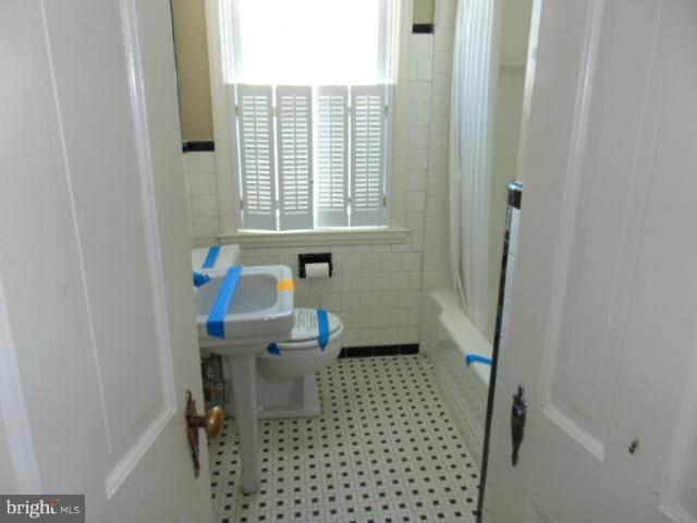 324 Lambeth Road Catonsville, MD 21228 - Photo 21 of 29 Interior (General)