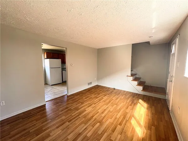 $995 | 430 Brierly Lane, West Mifflin, PA 15122