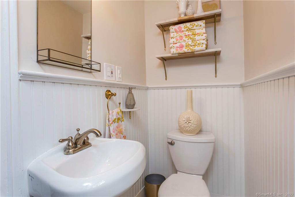 5 R Riverview Drive Norwalk, CT 06850 - Photo 29 of 40