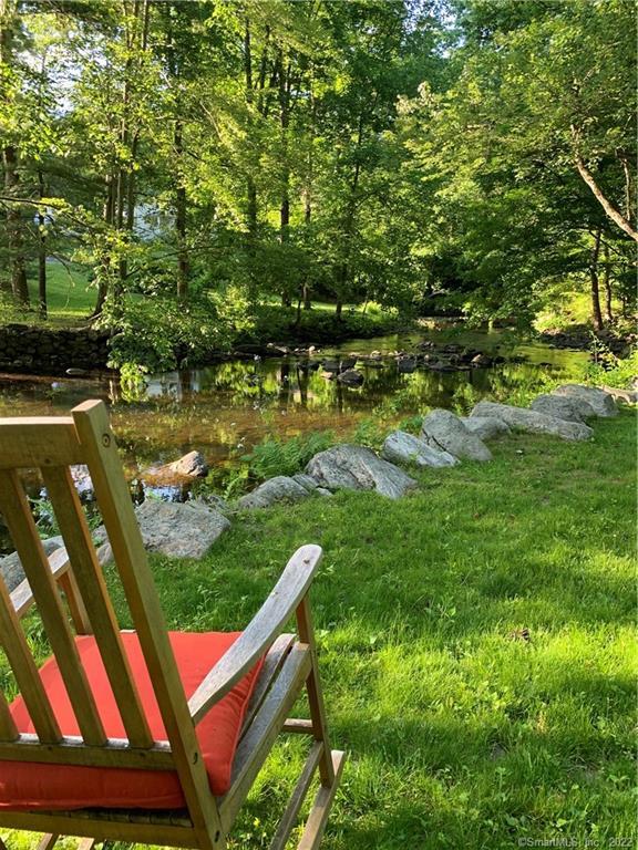 5 R Riverview Drive Norwalk, CT 06850 - Photo 4 of 40