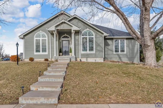 $462,950 | 7710 Southwest 27th Street, Topeka, KS 66614