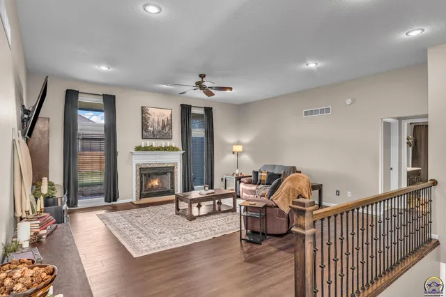 $464,950 | 7710 Southwest 27th Street, Topeka, KS 66614