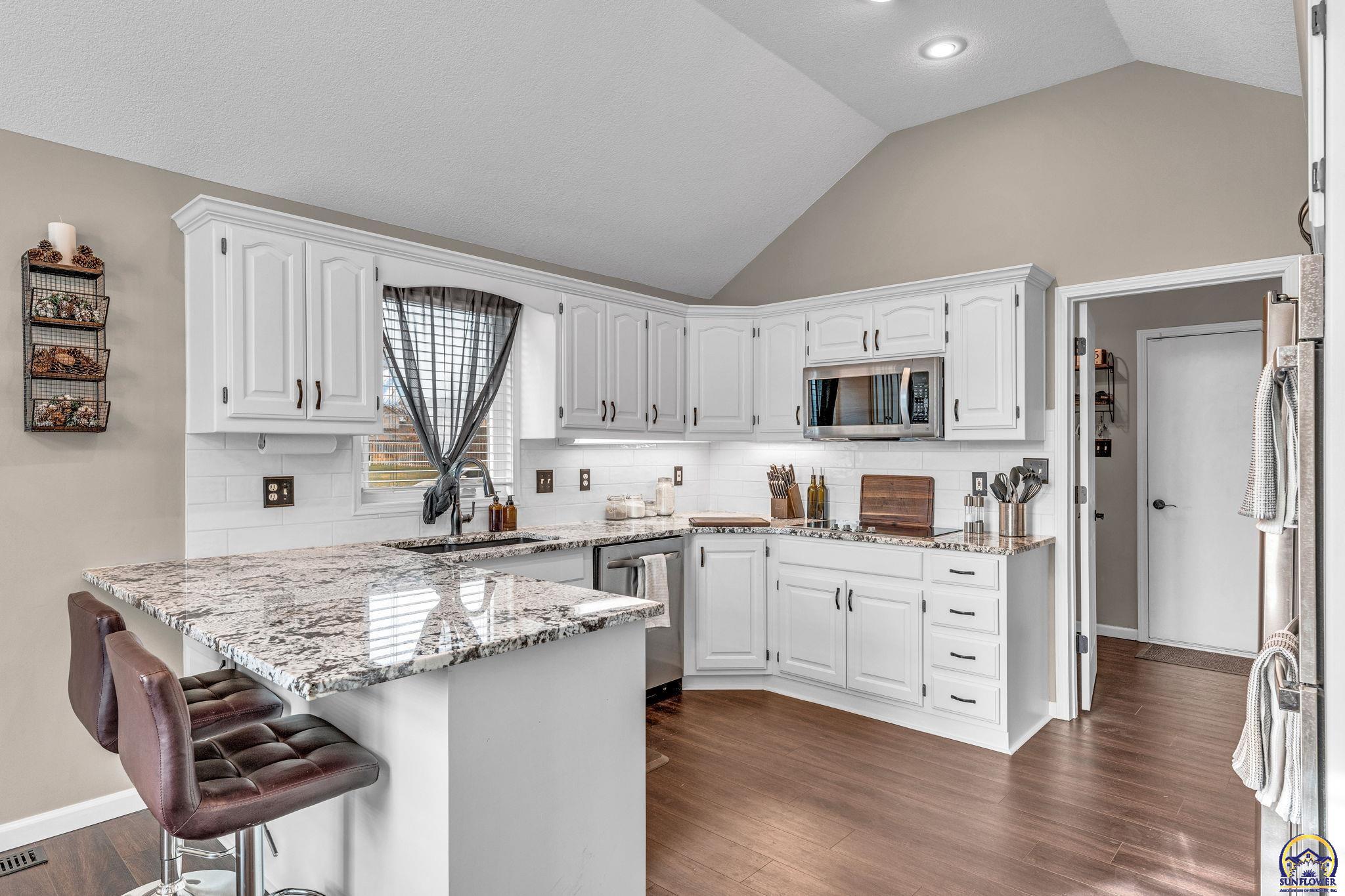 7710 Southwest 27th Street Topeka, KS 66614 - Photo 18 of 53