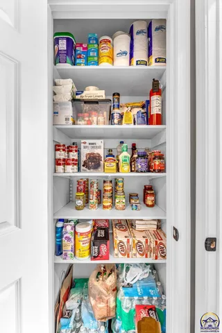 $464,950 | 7710 Southwest 27th Street, Topeka, KS 66614