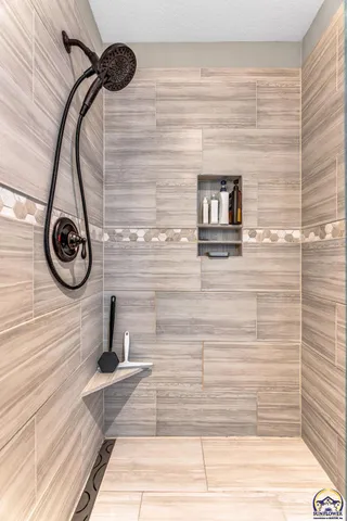 $464,950 | 7710 Southwest 27th Street, Topeka, KS 66614