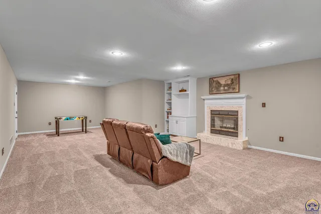 $464,950 | 7710 Southwest 27th Street, Topeka, KS 66614