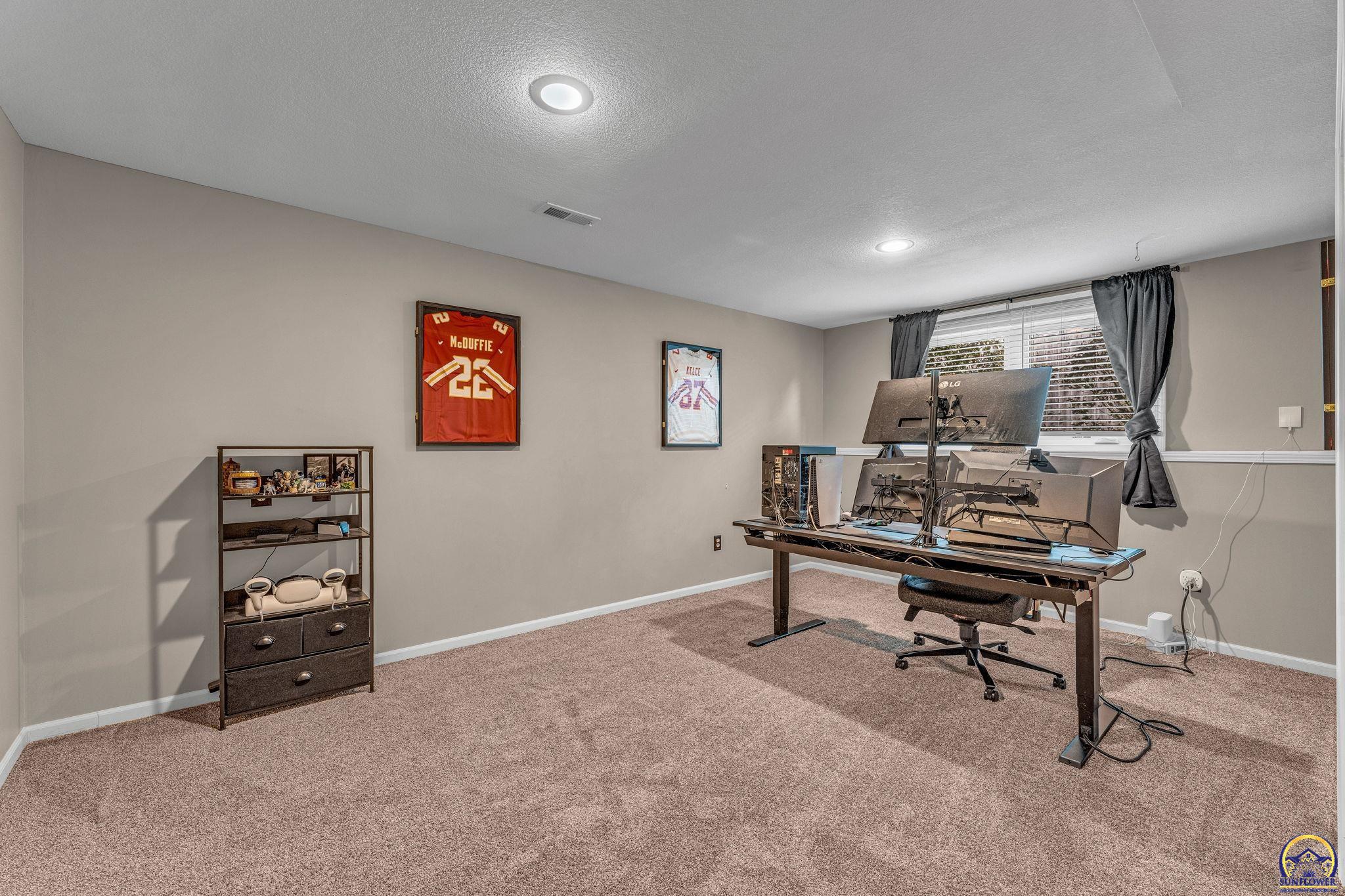 7710 Southwest 27th Street Topeka, KS 66614 - Photo 43 of 53