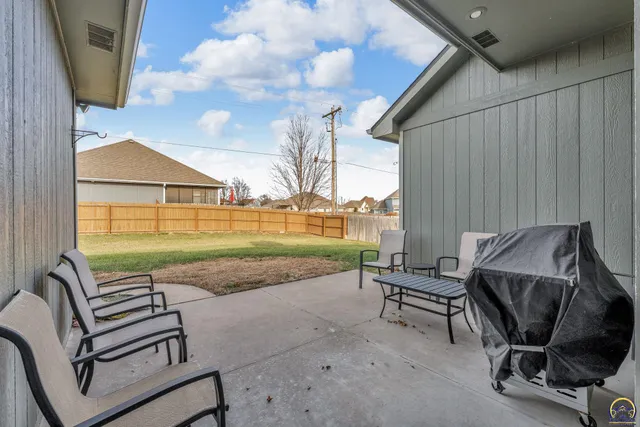 $464,950 | 7710 Southwest 27th Street, Topeka, KS 66614