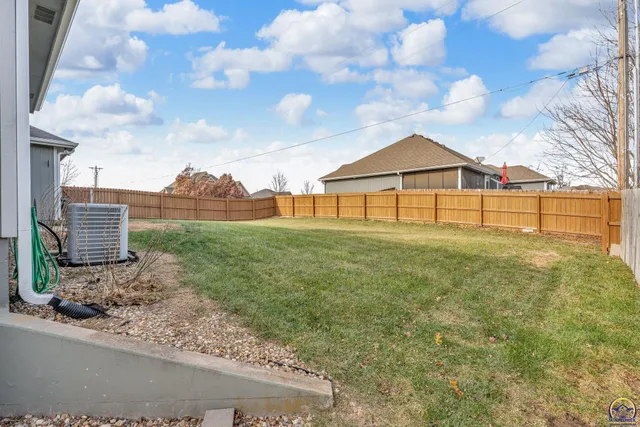 $464,950 | 7710 Southwest 27th Street, Topeka, KS 66614