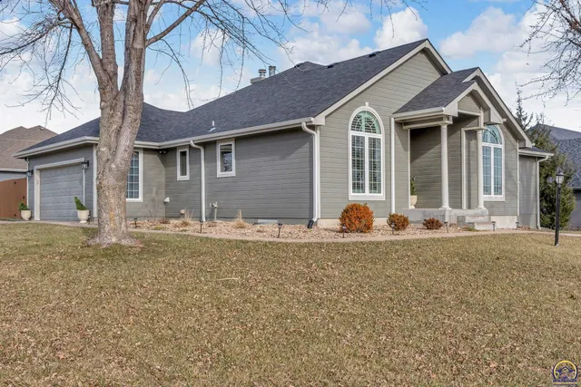 $464,950 | 7710 Southwest 27th Street, Topeka, KS 66614