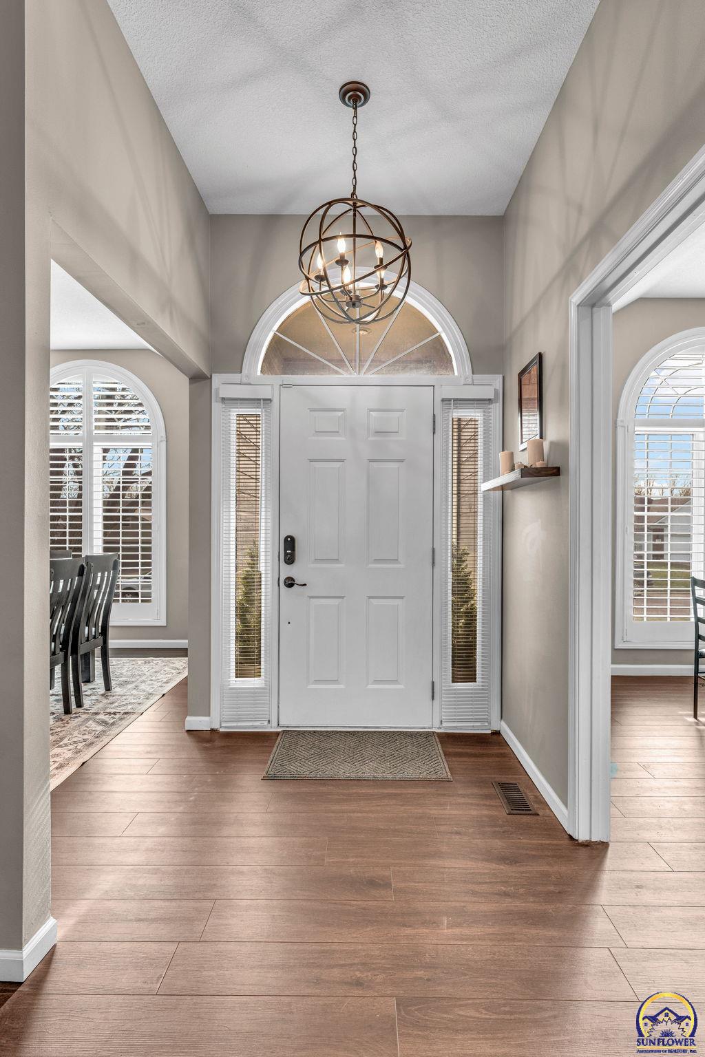 7710 Southwest 27th Street Topeka, KS 66614 - Photo 8 of 53