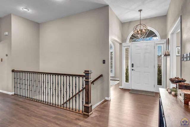 $464,950 | 7710 Southwest 27th Street, Topeka, KS 66614