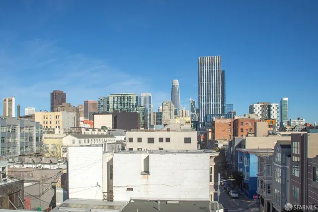 a picture of city view