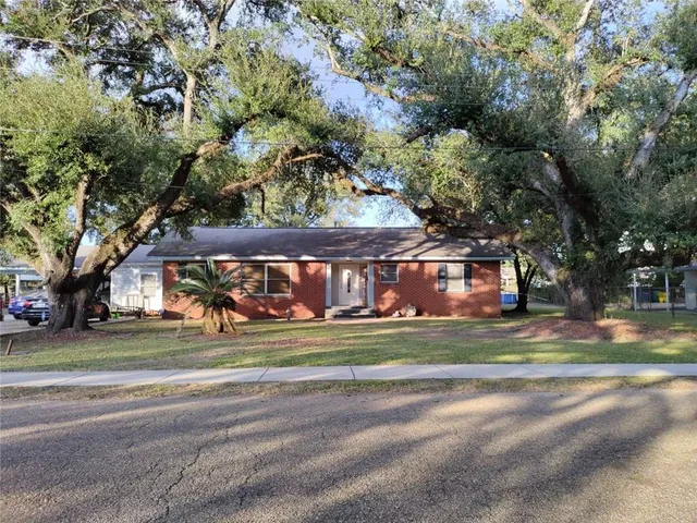 $140,000 | 54950 Babin Drive, White Castle, LA 70788
