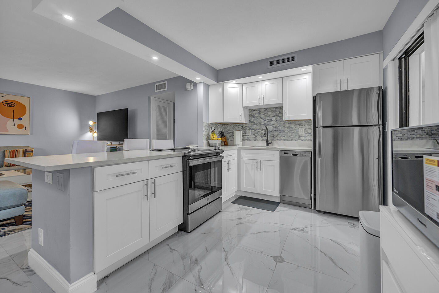 162 Capri East Delray Beach, FL 33484 - Photo 1 of 19 Kitchen