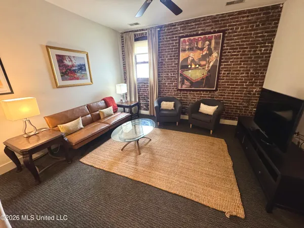 $149,500 | 228 Yazoo Avenue, Unit C, Clarksdale, MS 38614