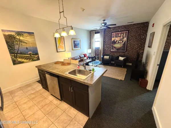$149,500 | 228 Yazoo Avenue, Unit C, Clarksdale, MS 38614