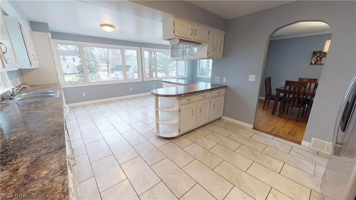 8262 Midland Road Mentor, OH 44060 - Photo 6 of 30 Gallery Image 6