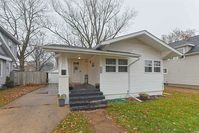 $149,900 | 930 South 34th Street, South Bend, IN 46615