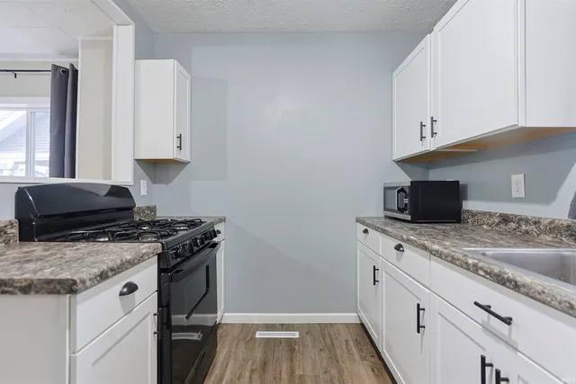 $149,900 | 930 South 34th Street, South Bend, IN 46615