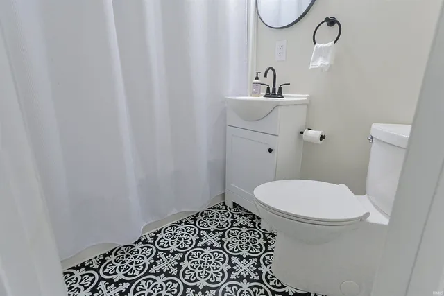 $149,900 | 930 South 34th Street, South Bend, IN 46615