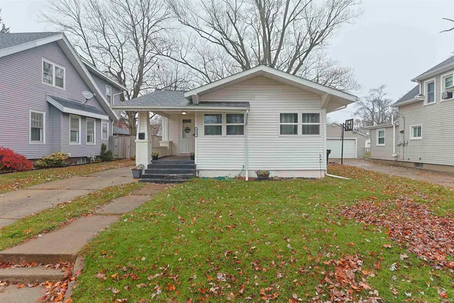 $149,900 | 930 South 34th Street, South Bend, IN 46615