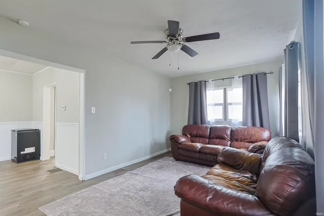 $149,900 | 930 South 34th Street, South Bend, IN 46615