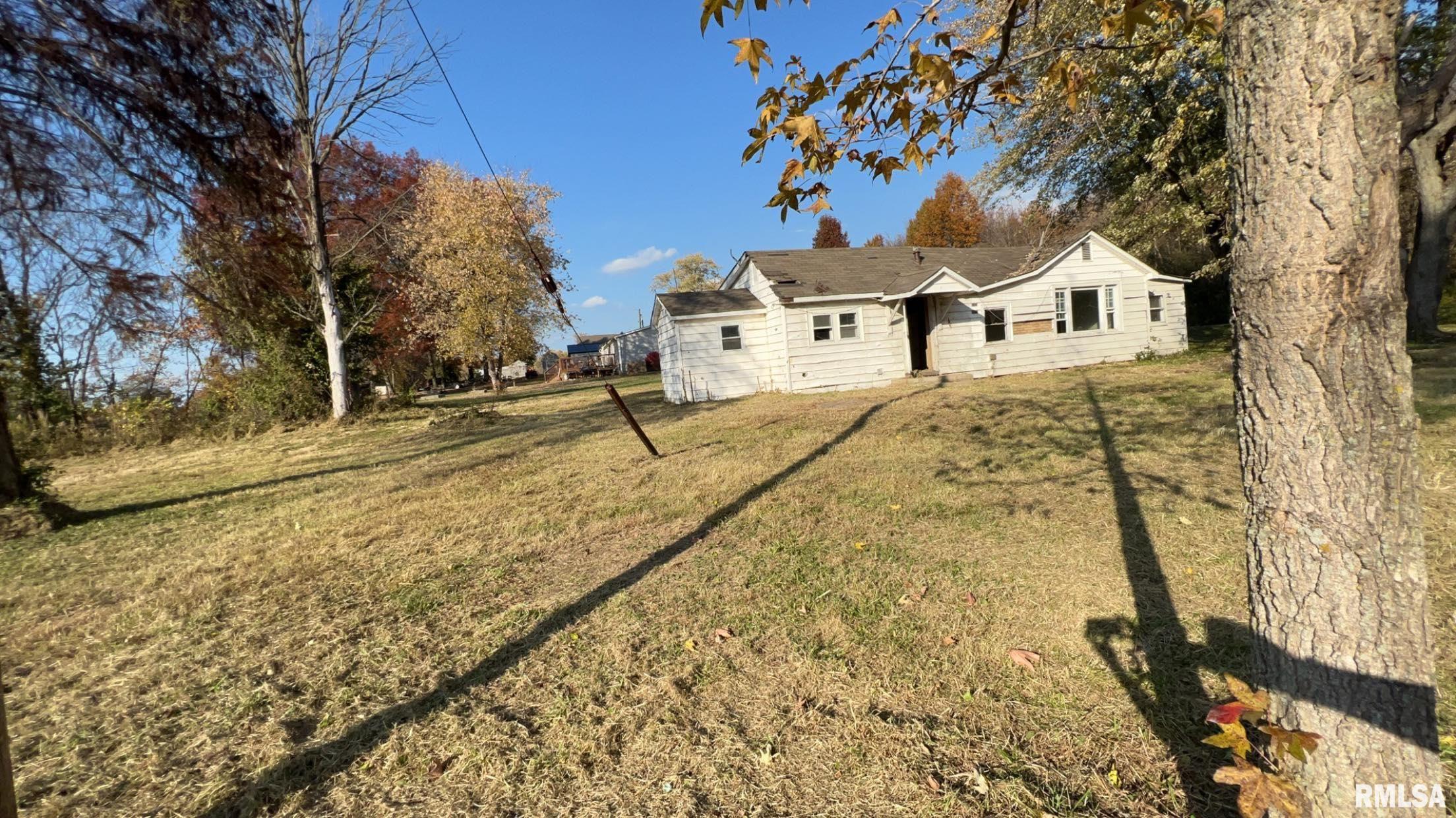 1277 Winery Road West Frankfort, IL 62896 - Photo 5 of 6 Gallery Image 5