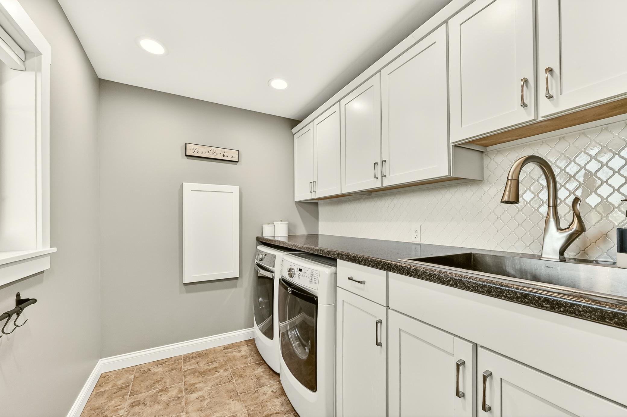 2537 Lisa Lane Northeast Rochester, MN 55906 - Photo 23 of 59