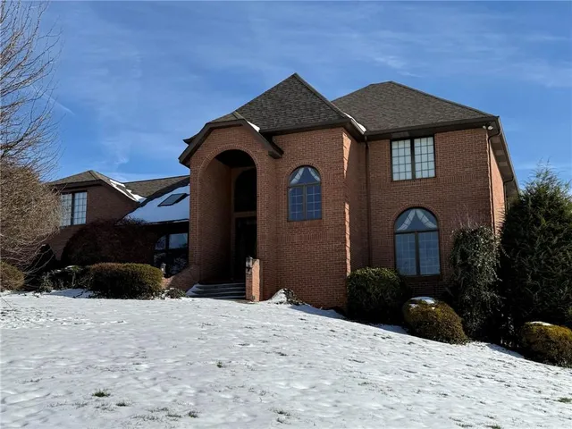 $649,900 | 361 North Saratoga Drive, Uniontown, PA 15401