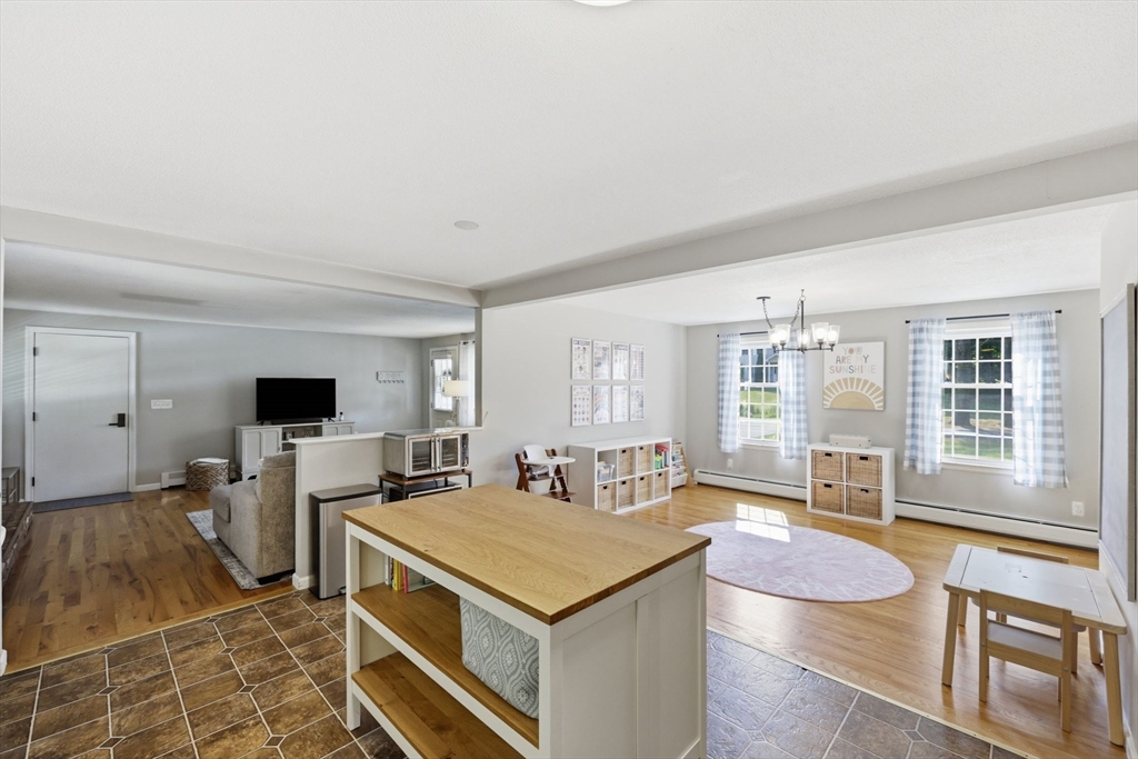 175 Pontoosic Road Westfield, MA 01085 - Photo 15 of 38