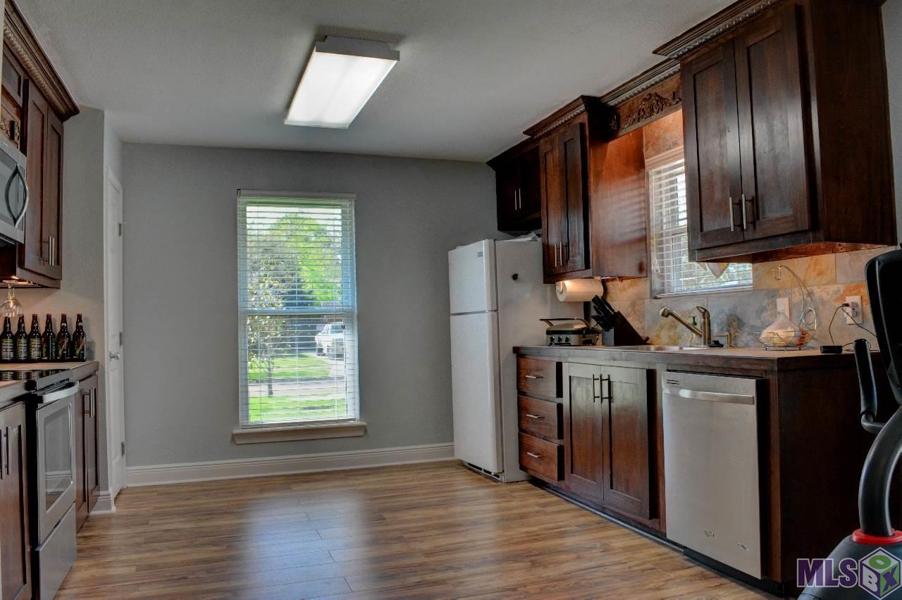 16621 Abshire Avenue Baton Rouge, LA 70816 - Photo 3 of 37 Gallery Image 3
