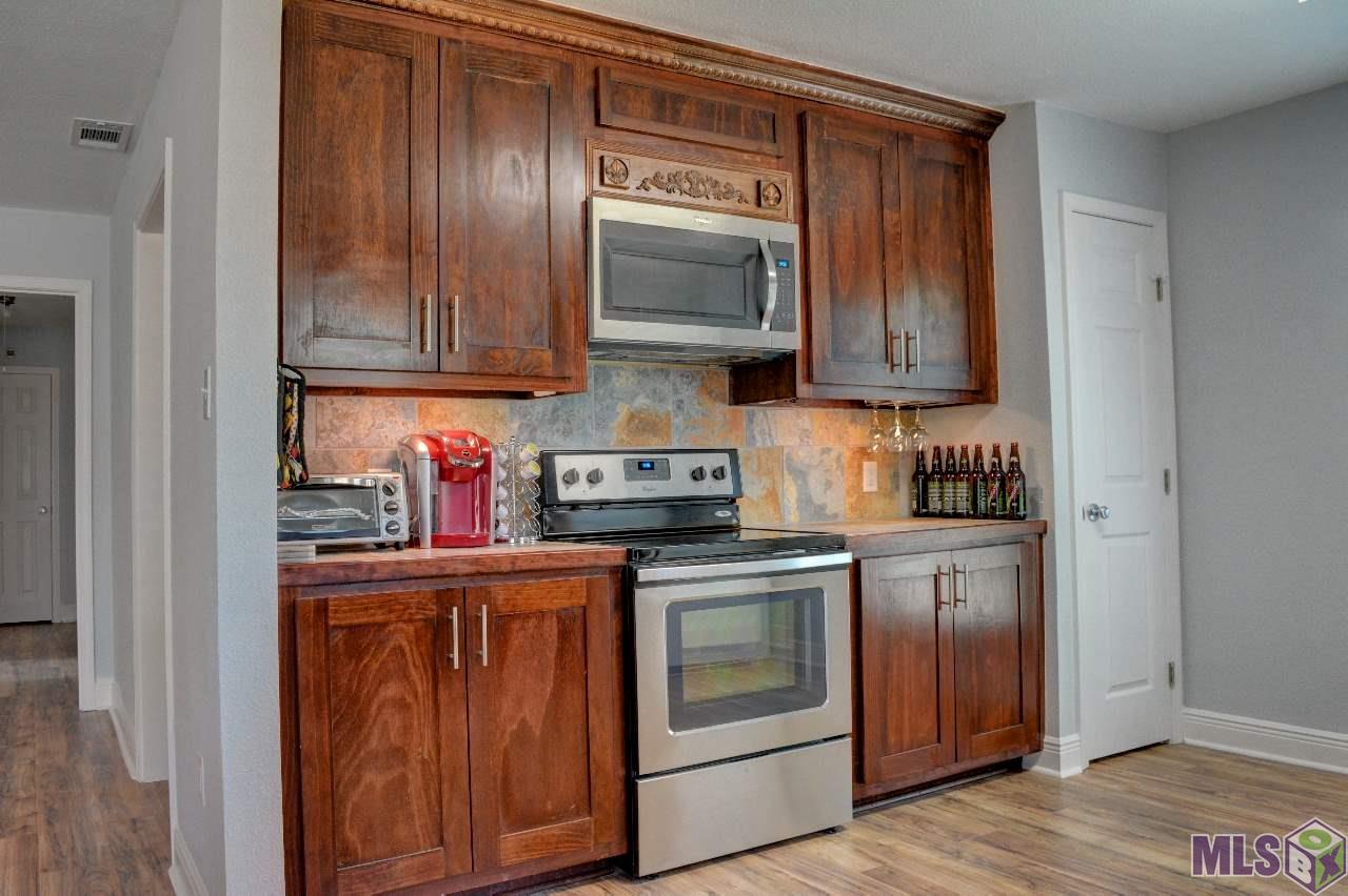 16621 Abshire Avenue Baton Rouge, LA 70816 - Photo 4 of 37 Gallery Image 4