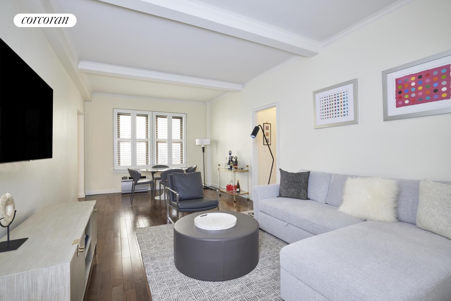 135 East 74th Street, Unit 10C Manhattan, NY 10021 - Photo 2 of 6