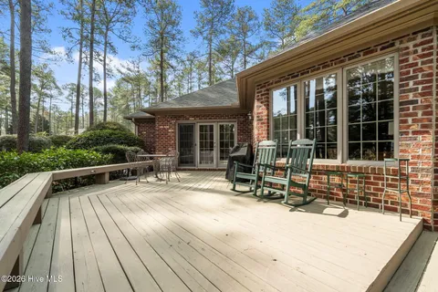 $715,000 | 12 Tayport Court, Pinehurst, NC 28374