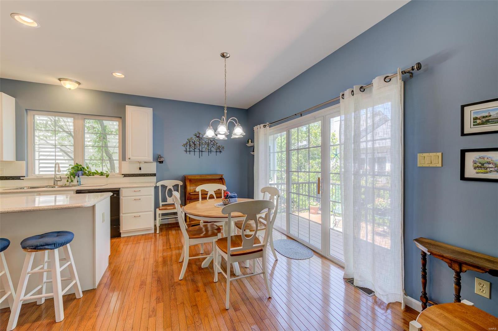 13264 Barrett Chase Circle Ballwin, MO 63021 - Photo 15 of 50