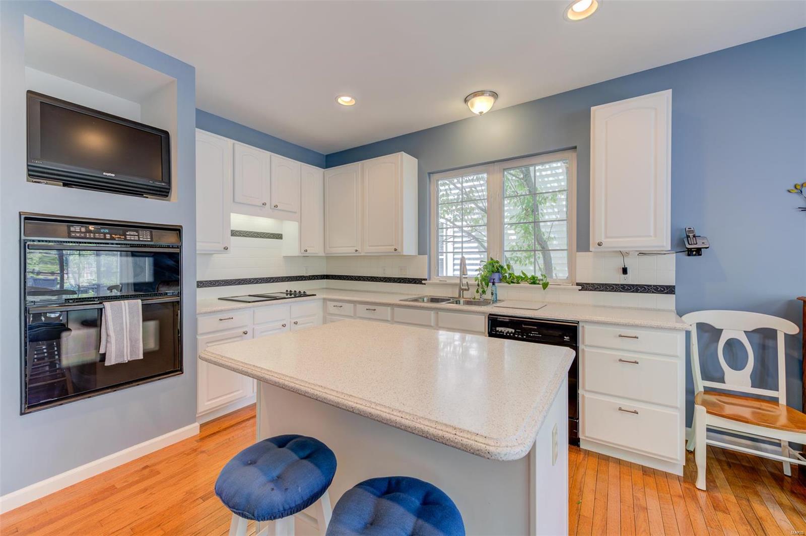 13264 Barrett Chase Circle Ballwin, MO 63021 - Photo 18 of 50