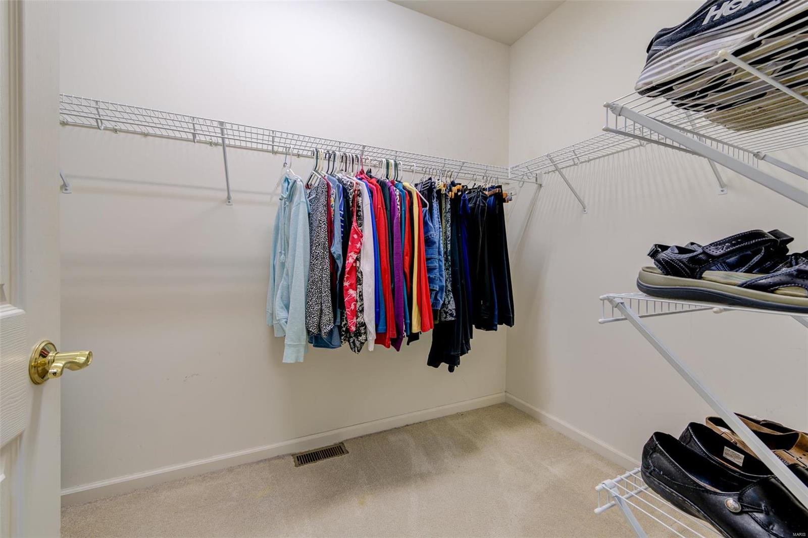 13264 Barrett Chase Circle Ballwin, MO 63021 - Photo 28 of 50